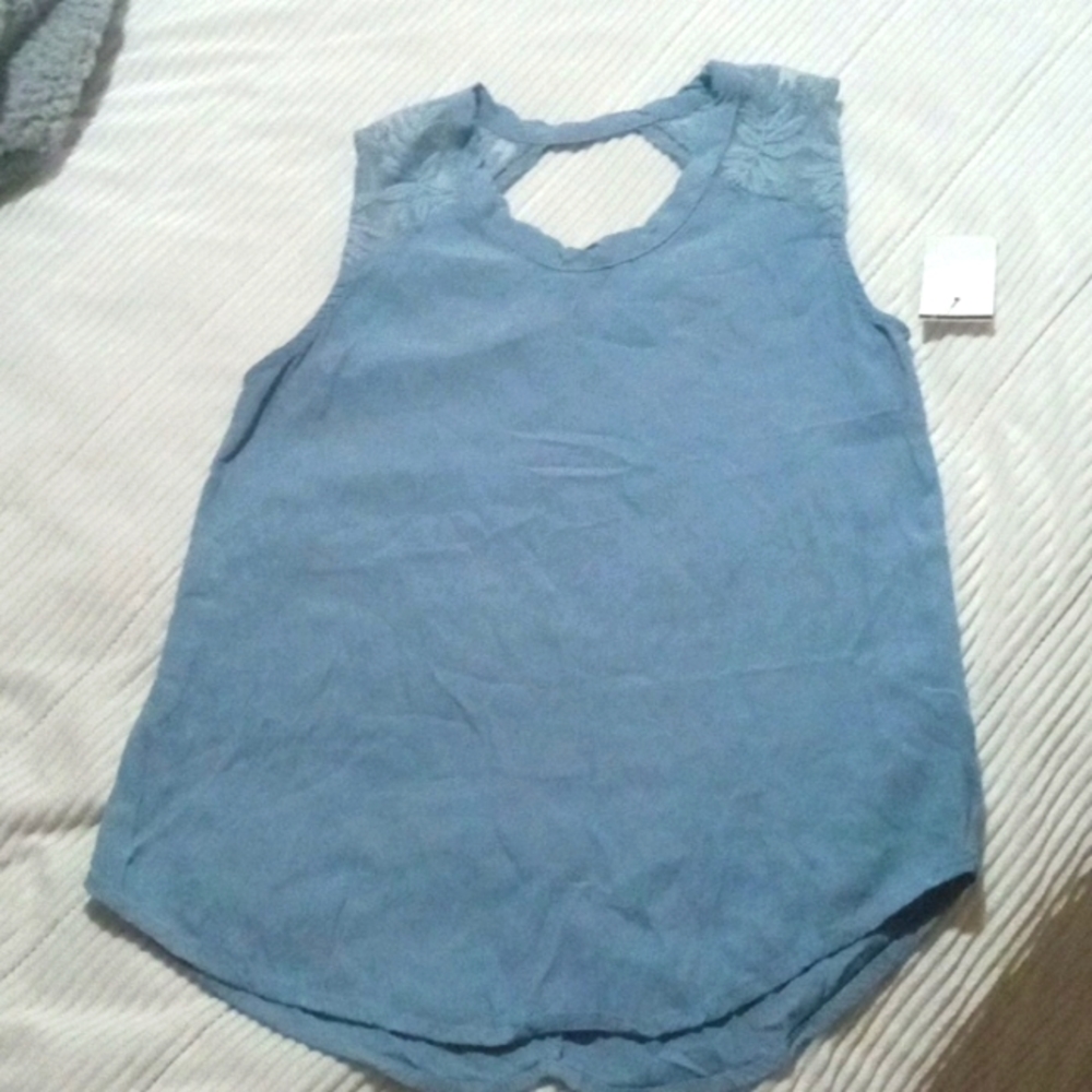Elodie small top